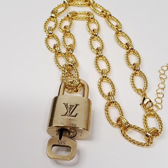 Authentic Louis Vuitton Gold Padlock w/ unbranded Geometry Stainless Steel Chain - Picture 5 of 14